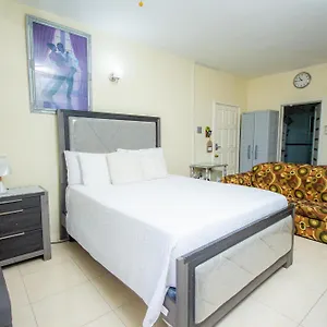 Apartment Ocean Front Luxury Studio Sky Castles 24 Hrs Sleeps 2
