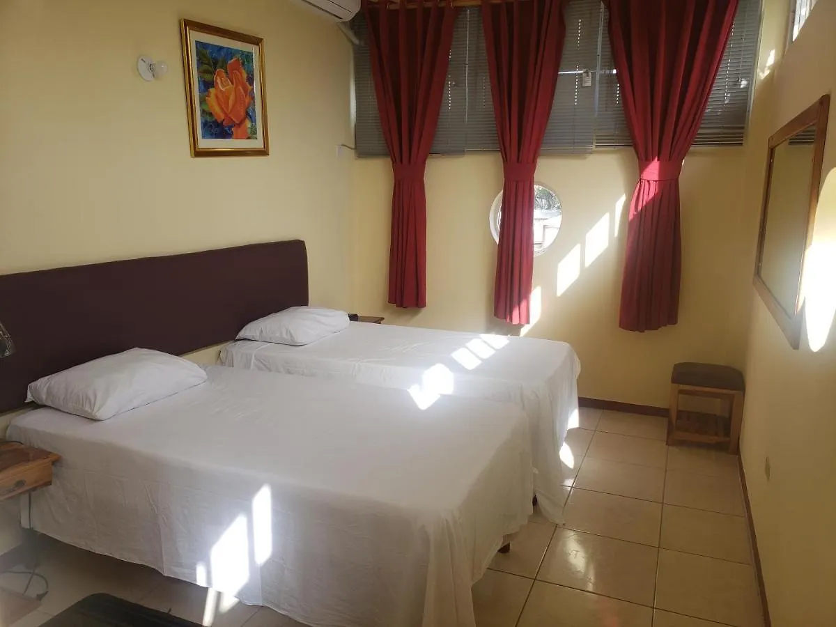 Bed and breakfast Sea Shell Palms, Ocho Ríos Couette-café